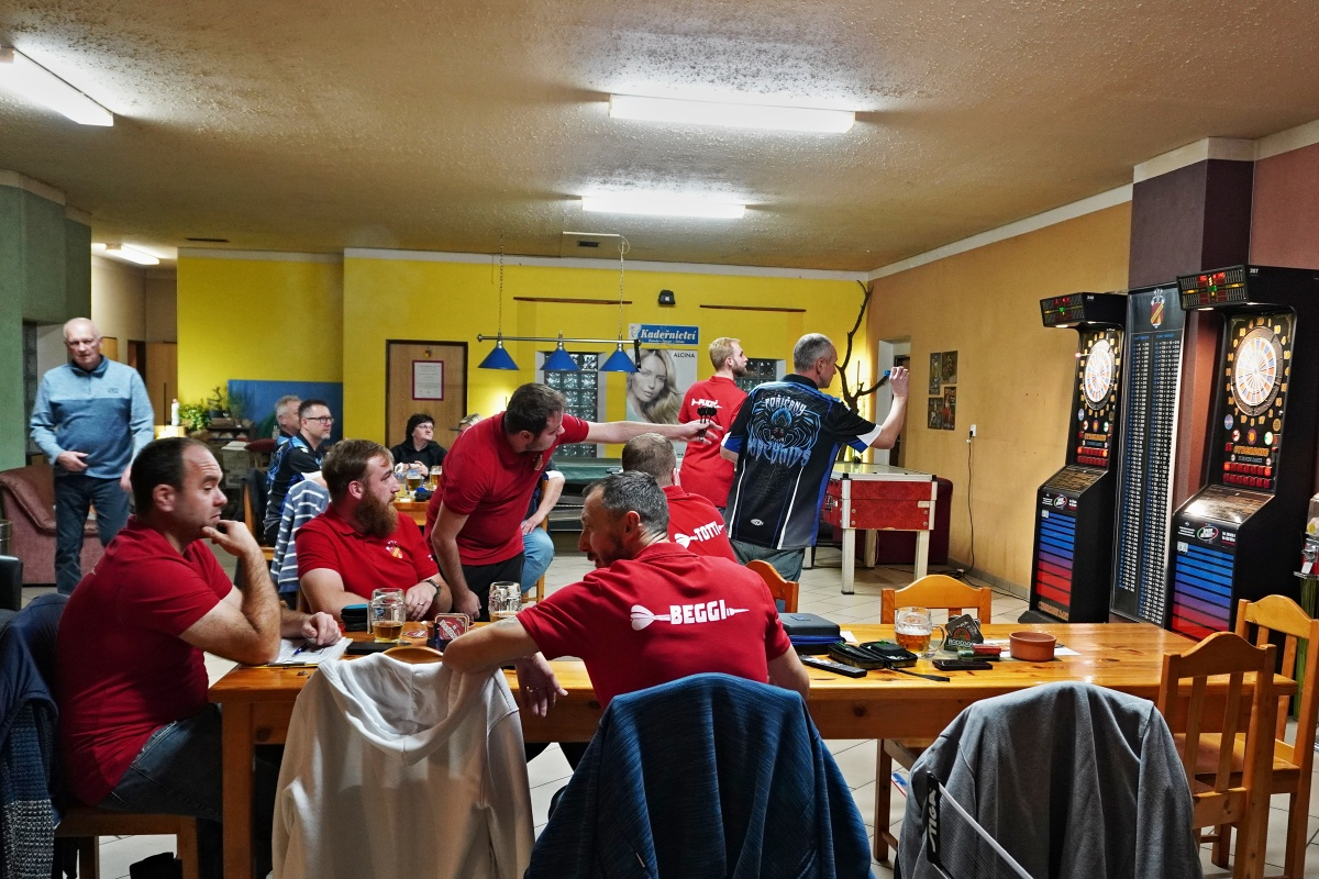 Utkání 3. ligy šipkařů